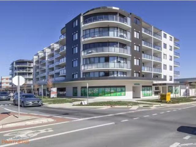 Charming 108/2 Hinder Street, Gungahlin Apartment for rent Li.