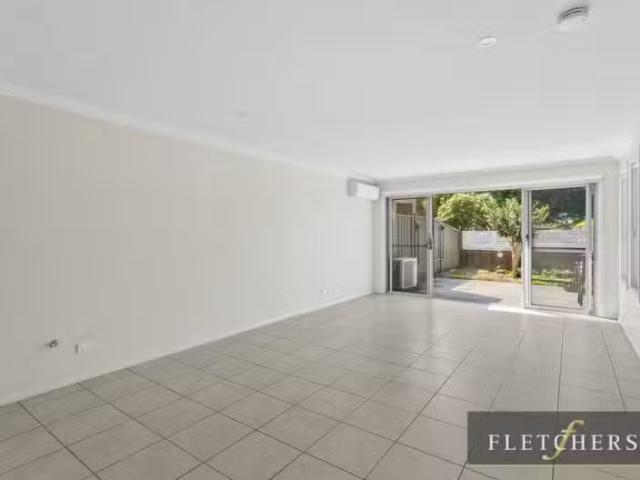 For Rent! 10/8 Sproule Crescent, Balgownie NSW 2518 Unit For.