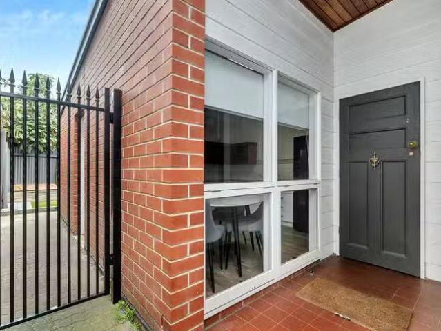 Cozy 10 Muller Street, Norwood, SA 5067
