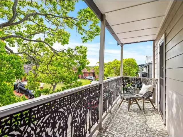 New 10 Garrett Street, Carrington House for rent Listed by Ka.