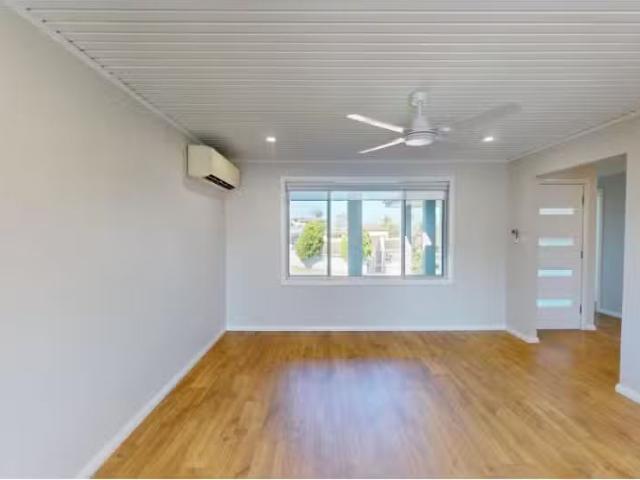 Just in! 10 Hartigan Close, Rutherford House for rent Listed.