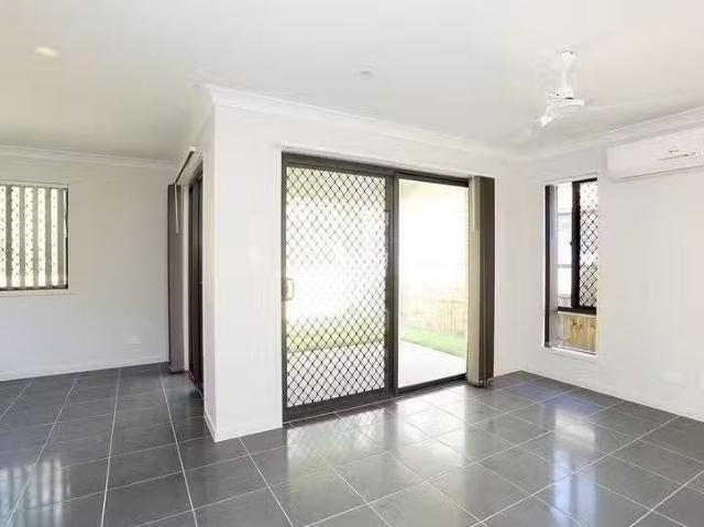 For Rent! 10 Imelda Way, Pimpama, QLD 4209