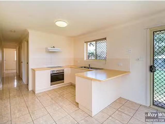 Cozy 10 Lillypilly Avenue, Gracemere, QLD 4702