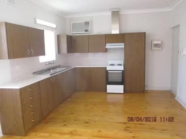 Just in! 10 Petch Street, Loxton, SA 5333