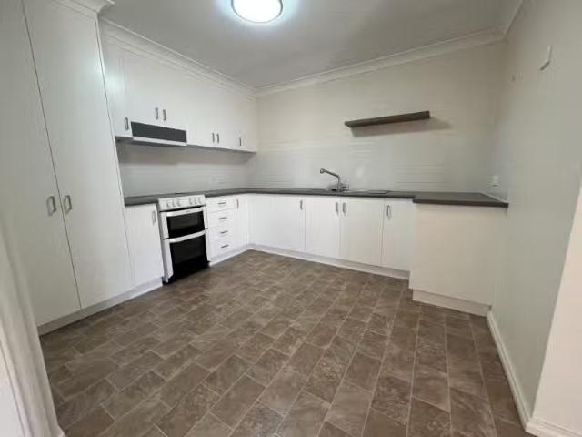 Unique 10B Grevillea Close, DUBBO House for rent Listed by Ro.