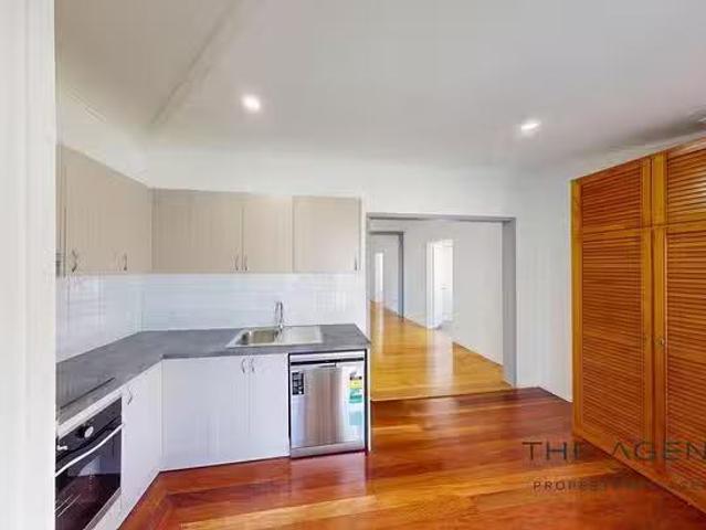 Rental! 1/13 Baden Powell Street, Wandal, QLD 4700