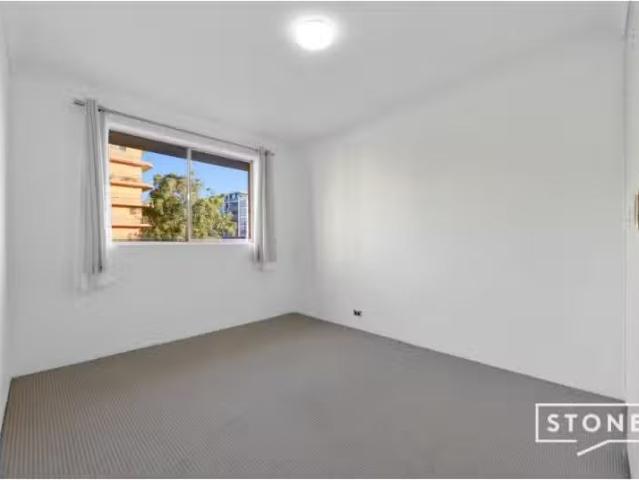 Charming 11/11 13 Good Street, Parramatta Apartment for rent.