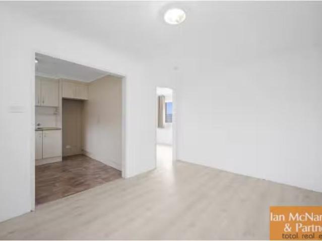 Nice 11/20 Trinculo Place, Queanbeyan Apartment for rent List.