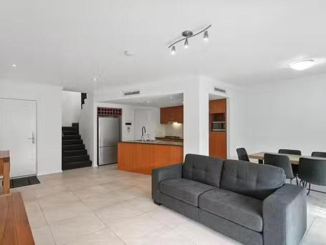 Unique 11/231 Cambridge Street, Wembley, WA 6014