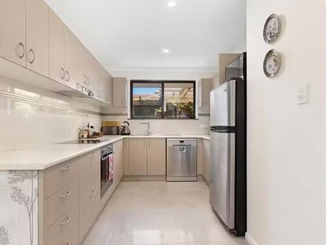 Charming 1/12 Wagtail Court, Burleigh Waters, QLD 4220