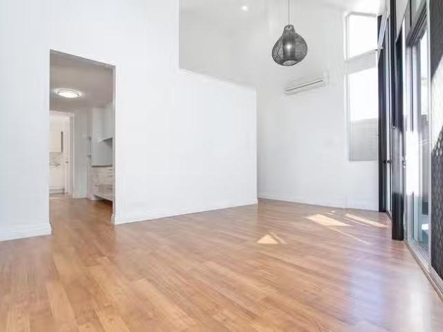 Nice 1/134 Labouchere Road, Como, WA 6152