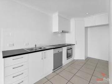Unique 1/17 Phoebe Way, Gleneagle, QLD 4285