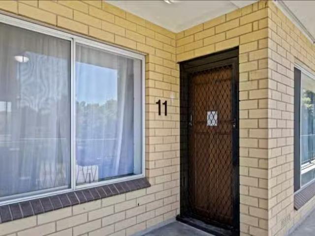 Cozy 11/414 Sir Donald Bradman Drive, Brooklyn Park, SA 5032