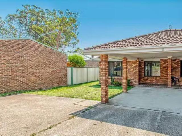 Cheap 1/14 Coachwood Drive, Medowie, NSW 2318