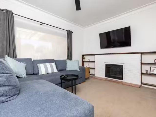Rental! 114 Eleventh Street, Mildura, VIC 3500