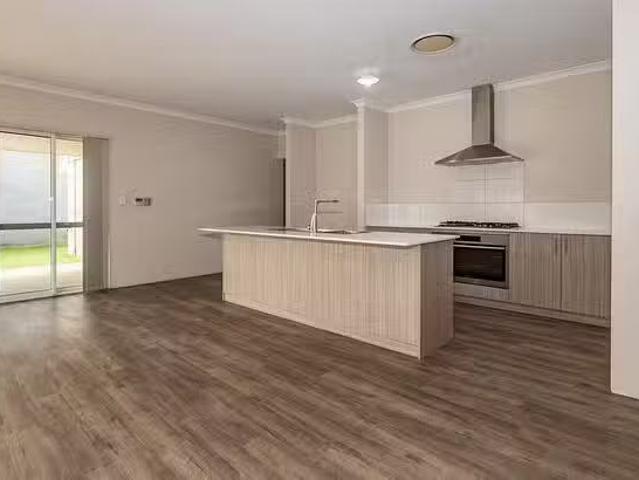Cozy 114 Sapphire Chase, Wellard, WA 6170