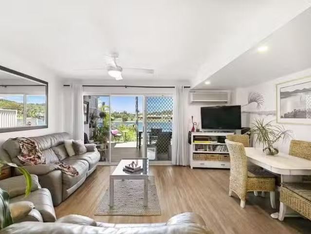Charming 116/2 10 Coolgardie Street, Elanora, QLD 4221