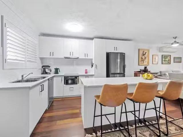 Rental! 1/19 Cambridge Street, Bulimba, QLD 4171
