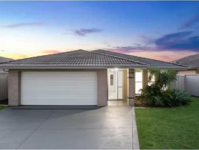 Rental! 119 Orchid Way, Wadalba House for rent Listed by Char.