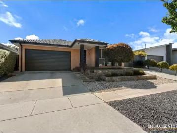 Bonner, Yass Valley, Victoria - Equipped kitchen