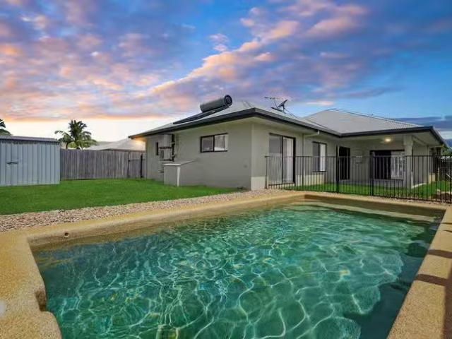 Cozy 11 Byron Terrace, Redlynch, QLD 4870