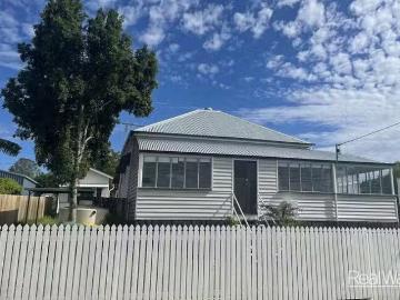 Cheap 11 Berlin Street, Rosewood, QLD 4340