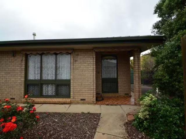 Cozy 11 Gregory Street, Brighton SA 5048
