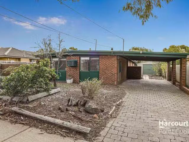 Nice 11 Hughes Street, HOPPERS CROSSING, VIC 3029 House for.