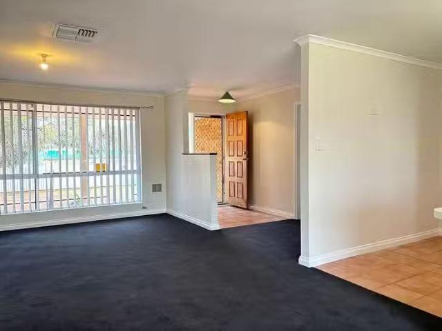 Rental! 11 Powell Street, Boulder, WA 6432