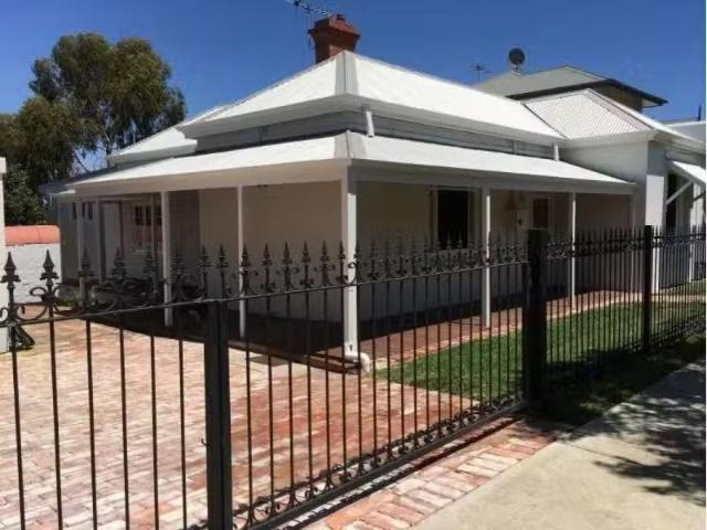 Just in! 11 Victoria Street, SOUTH PERTH House for rent Liste.