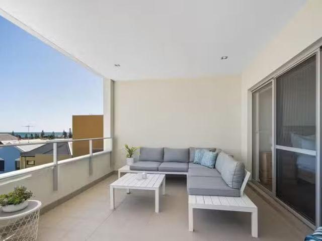 Just in! 1/201 Anchorage Drive, Mindarie, WA 6030