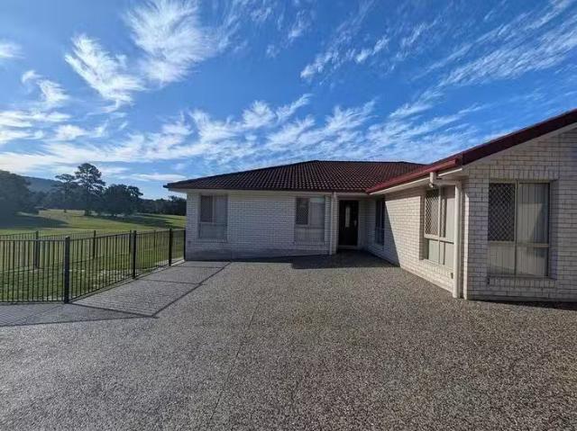 Deal! 120 Pine Camp Road, Beerwah, QLD 4519