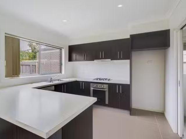 Charming 1/21 Austin Street, Werribee, VIC 3030