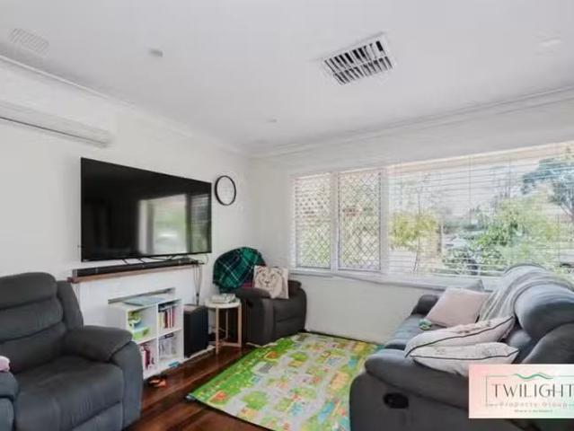 Nice 121 Calista Avenue, Calista, WA 6167