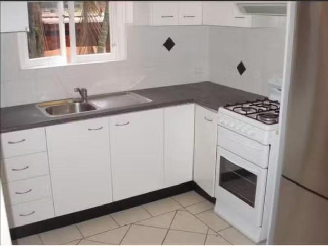 Cheap 1/27 Nullaburra Road, Newport Apartment for rent Listed.