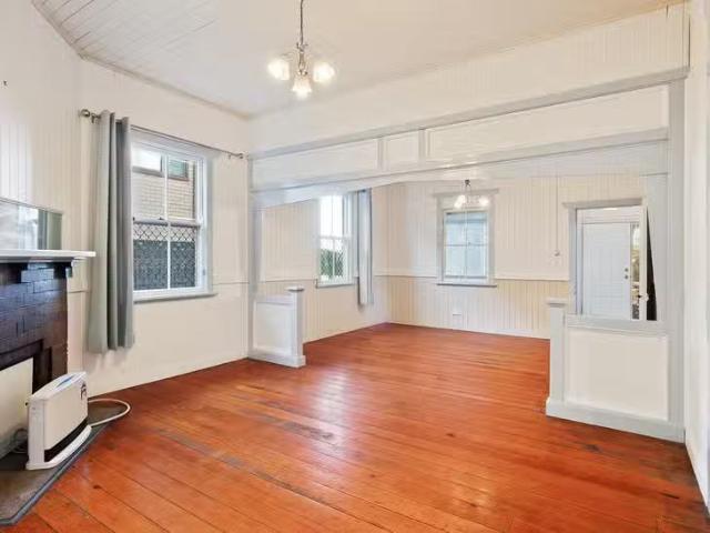 Charming 124 James Street, South Toowoomba, QLD 4350