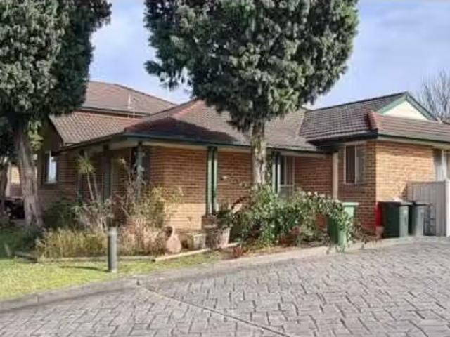 Deal! 1/25 Boomerang Road, EDENSOR PARK Apartment for rent Li.