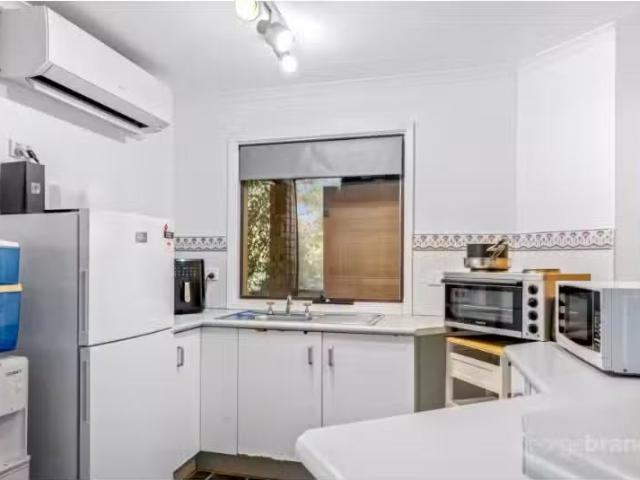 Cozy 125b Hillside Road, Avoca Beach Apartment for rent Liste.