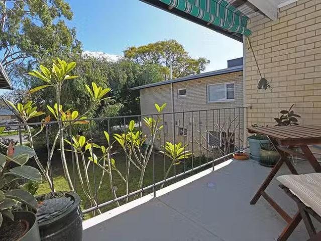 Unique 12/851 Canning Highway, Applecross, WA 6153
