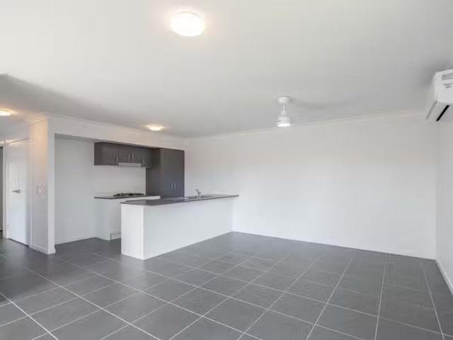 Cozy 1/28 Langara Drive, SOUTHSIDE, QLD 4570 House for Rent