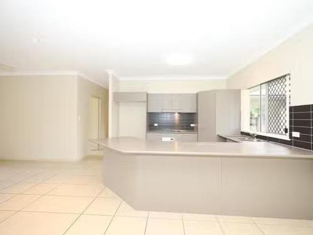 Rental! 12 Baldwin Close, White Rock, QLD 4868