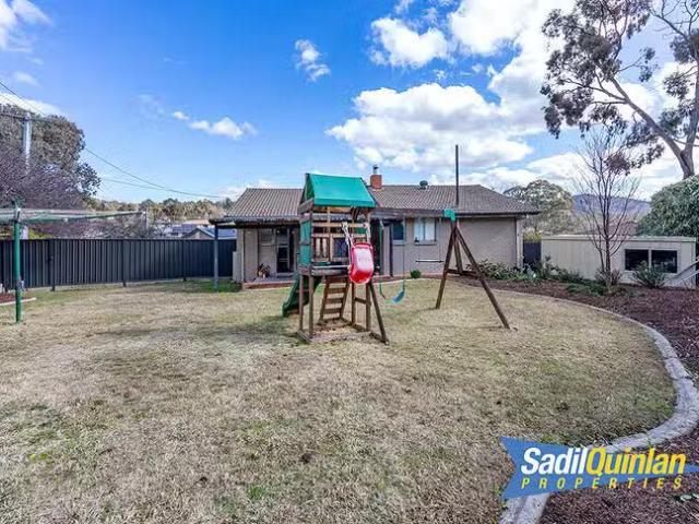 Cheap 12 Cheel Place, Farrer, ACT 2607