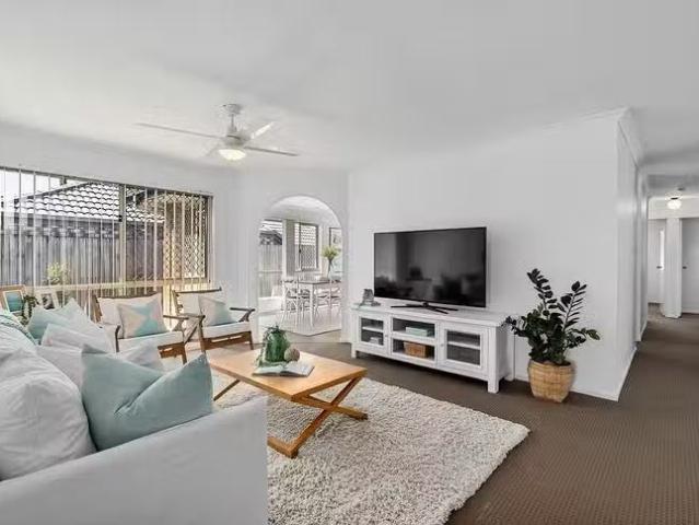 Nice 12 Coochin Place, Tingalpa, QLD 4173