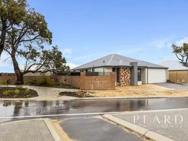 Charming 12 Grampians Drive, Clarkson, WA 6030
