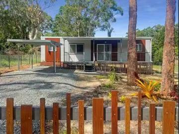 Nice 12 Heron Street, Macleay Island, QLD 4184