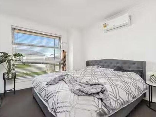 For Rent! 12 Kestral Street, Munno Para, SA 5115