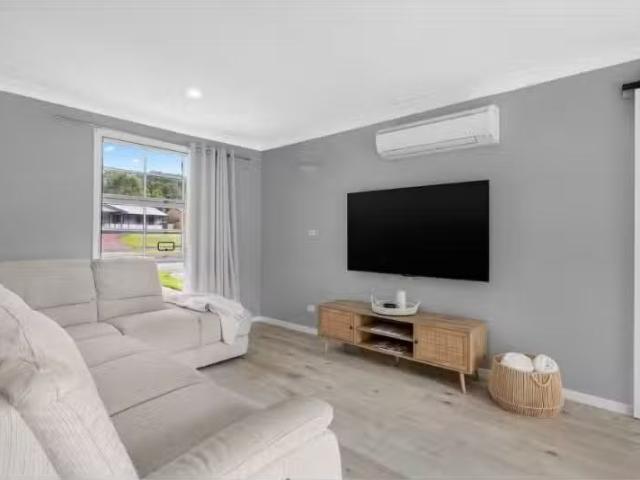 Rental! 12 Paterson Street, Norah Head House for rent Listed.