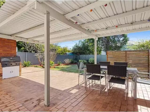 Cheap 12 Rainbow Parade, Peakhurst Heights House for rent Lis.