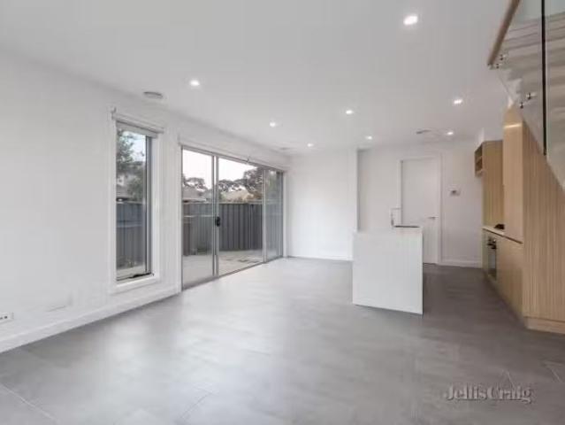 Cozy 12A Cresser Street, Altona North VIC 3025