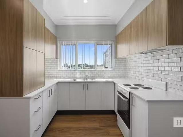 Deal! 1/300 Main Road, Toukley, NSW 2263